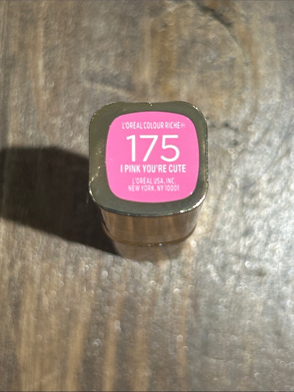 L'Oreal Colour Riche Lipstick 175 I Pink You're Cute - Bright Pink